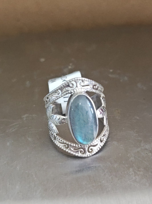 Labradorite Sterling Silver Leaf Ring