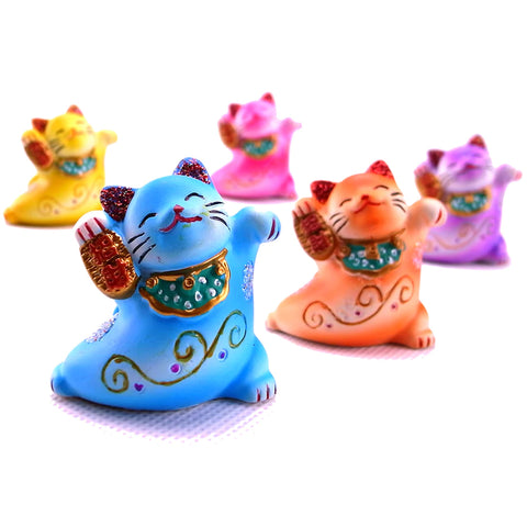 Small Lucky Cats